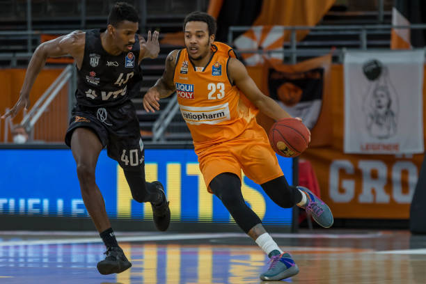 可以发现她 可以发现她